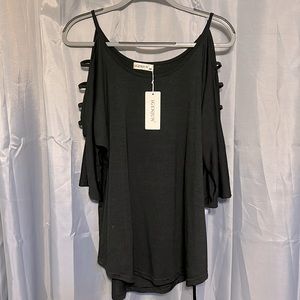 Black NWT Cold Shoulder Tee - size L